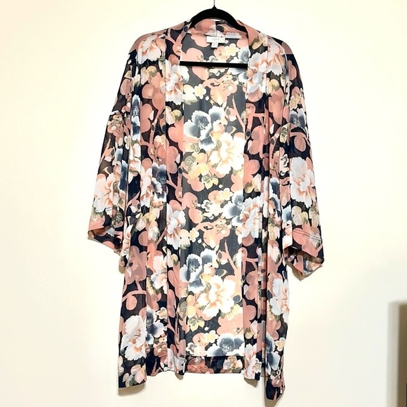 LOFT Other - Loft Floral Sheer Kimono O/S